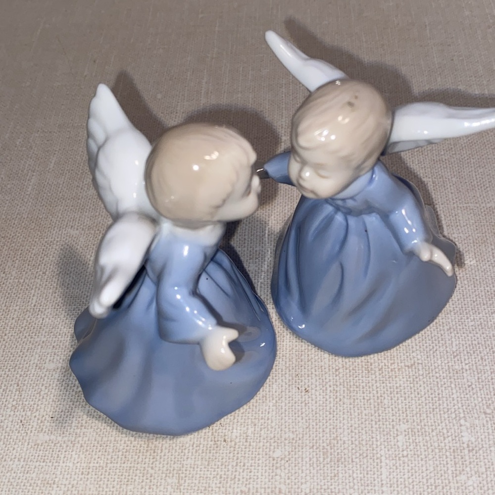 Vintage L.R Kissing Angel Bell Blue White Cherubs Set (2)
